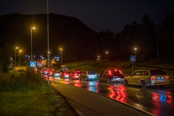 E39 åpnet i Bergen etter demningsbrist ved Munkebotn 