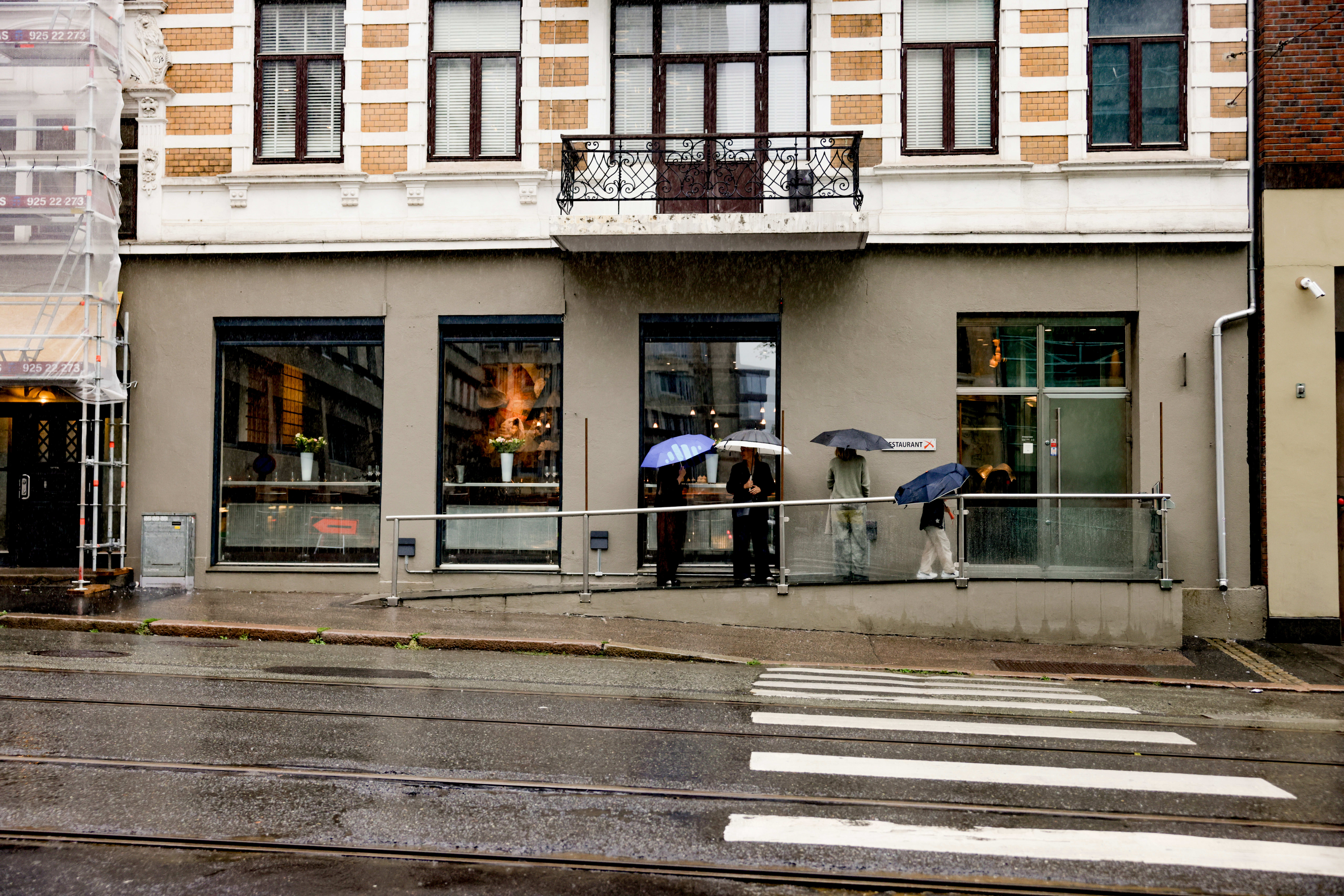 Alex sushi holder til ved Solli plass. 