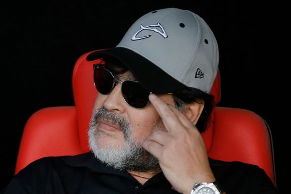 Maradona tar over argentinsk bunnlag