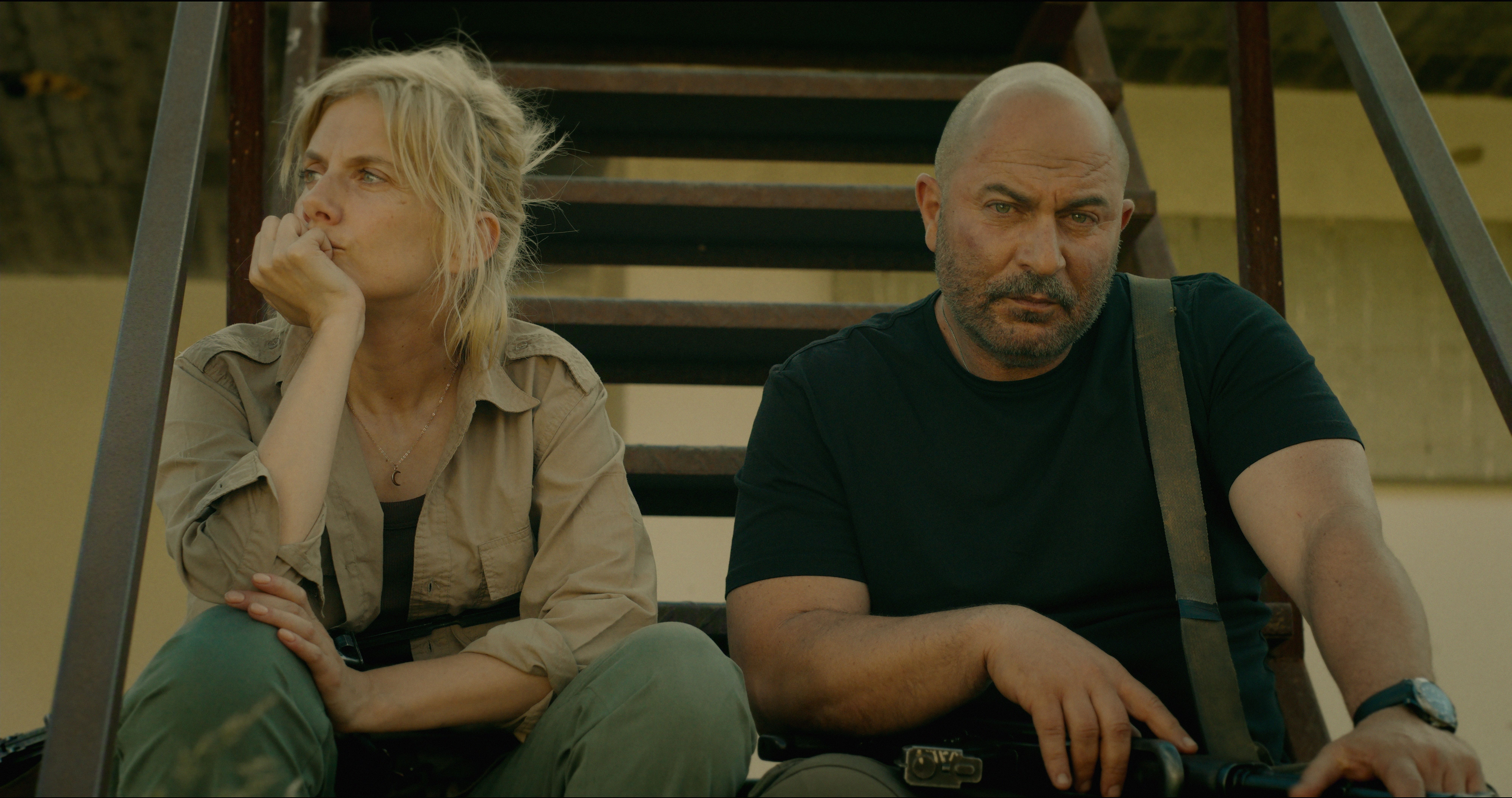 Mélanie Laurent og Lior Raz spiller Anne og Doron i femte sesong av «Fauda». Han er israelsk undercoveragent. Hun har mistet mannen, som viste seg å være Hamas-terrorist.