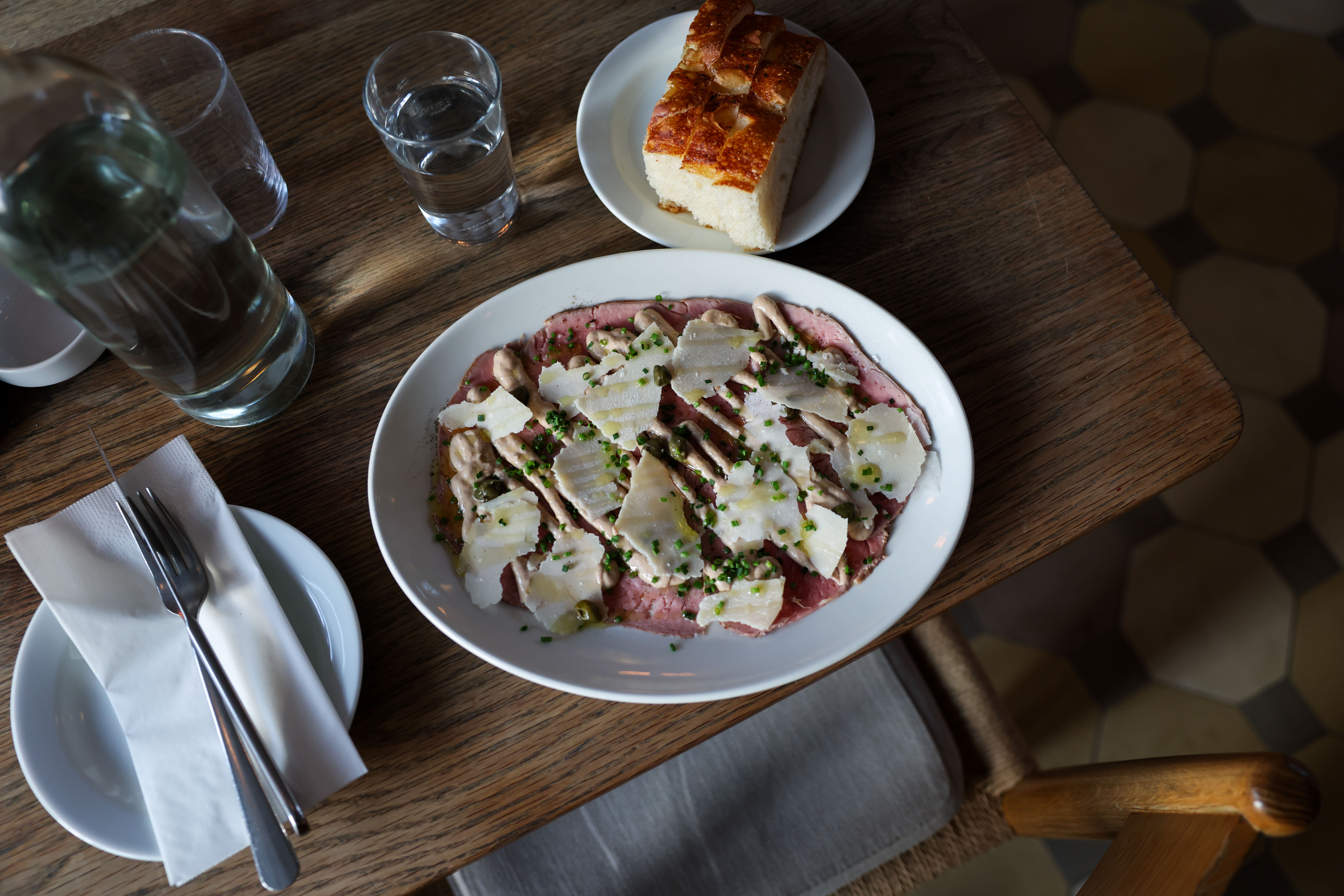 Meget god vitello tonnato. 