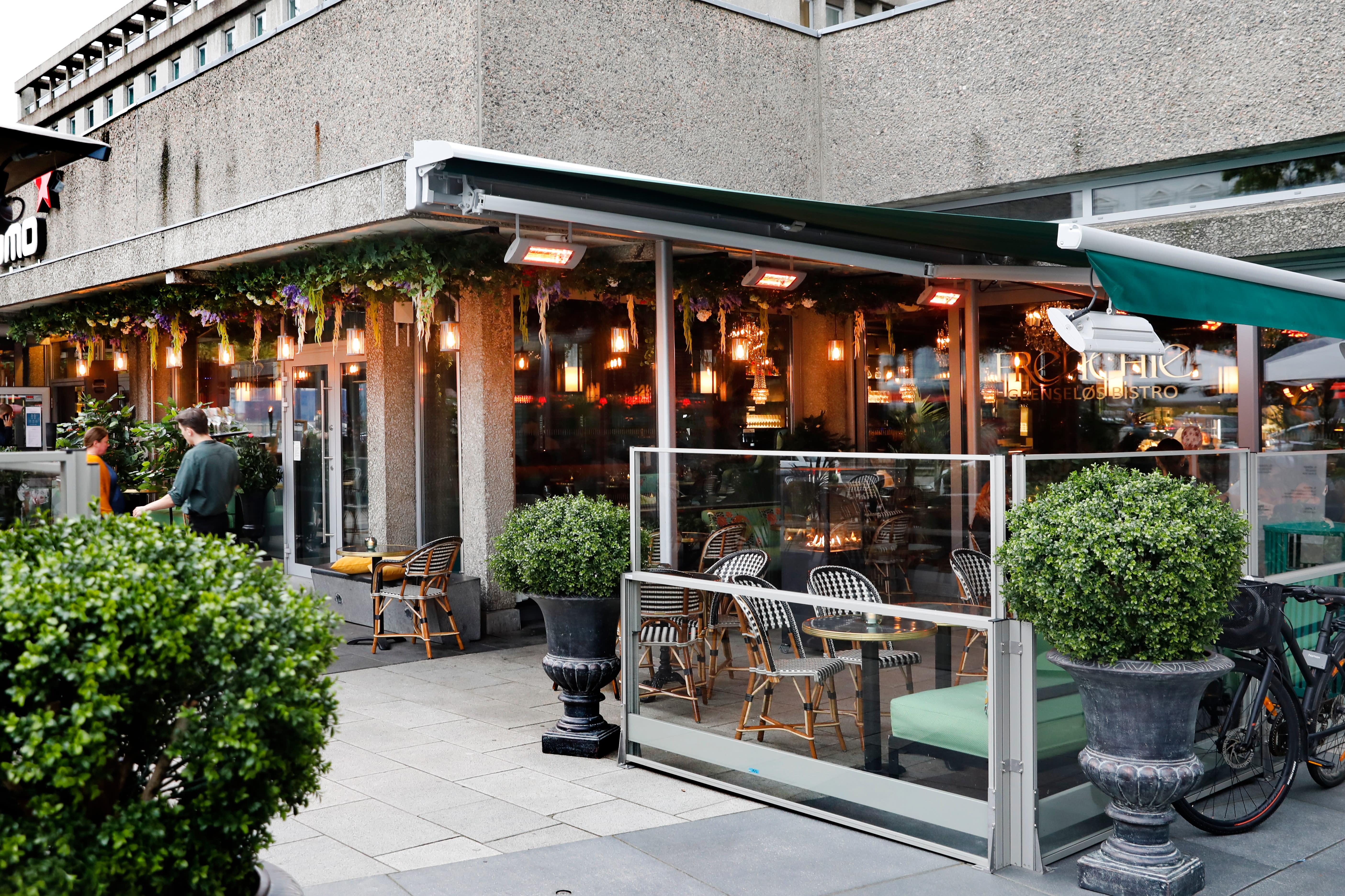 Frenchie ligger midt i smørøyet på Solli plass.