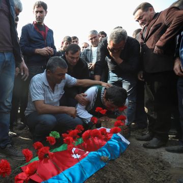 Røde Kors: Store sivile tap i rakettangrep mot Aserbajdsjan. Skal ha svart med nytt angrep.