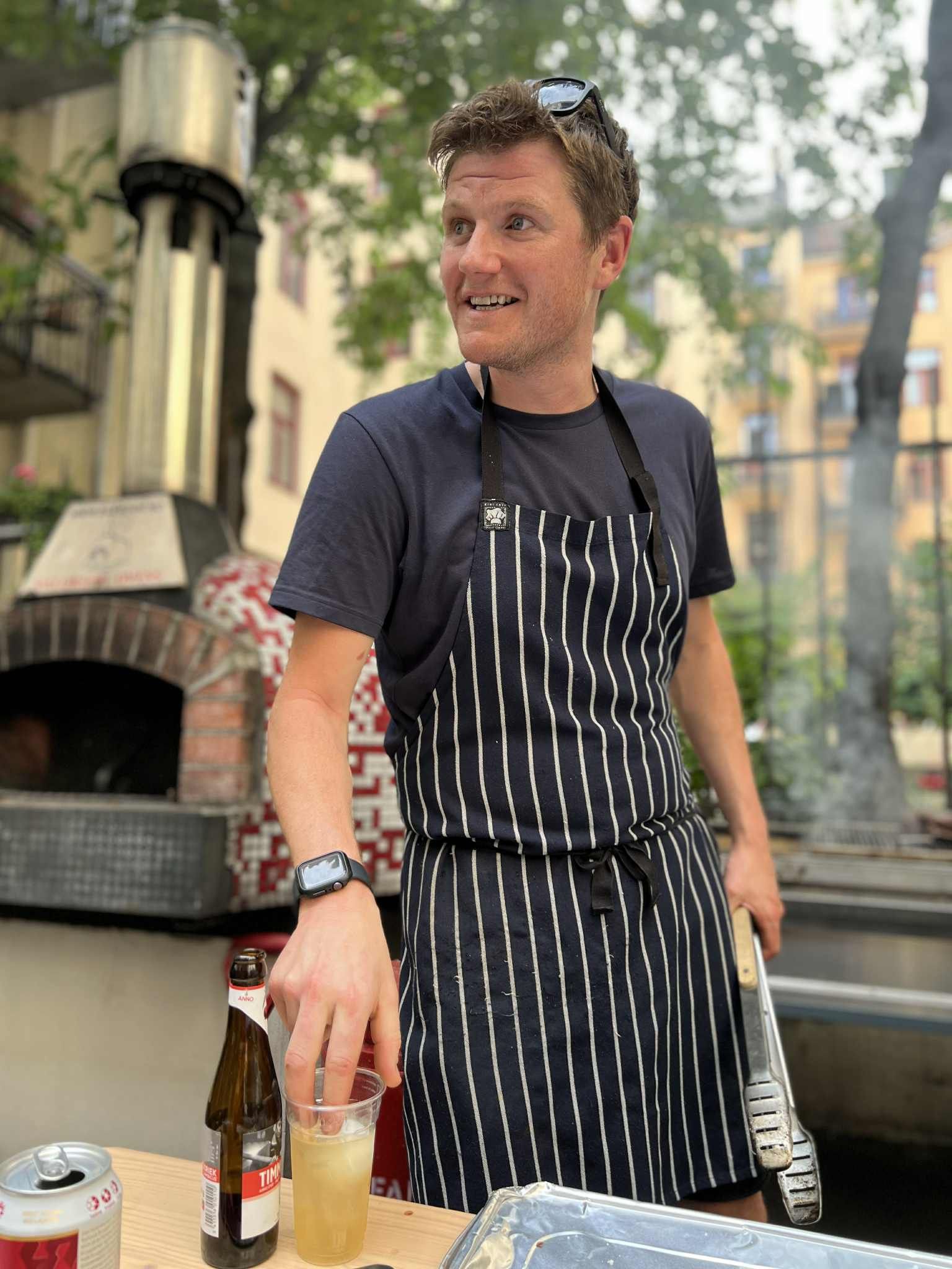 Her spiser kokkene dagen etter en fest