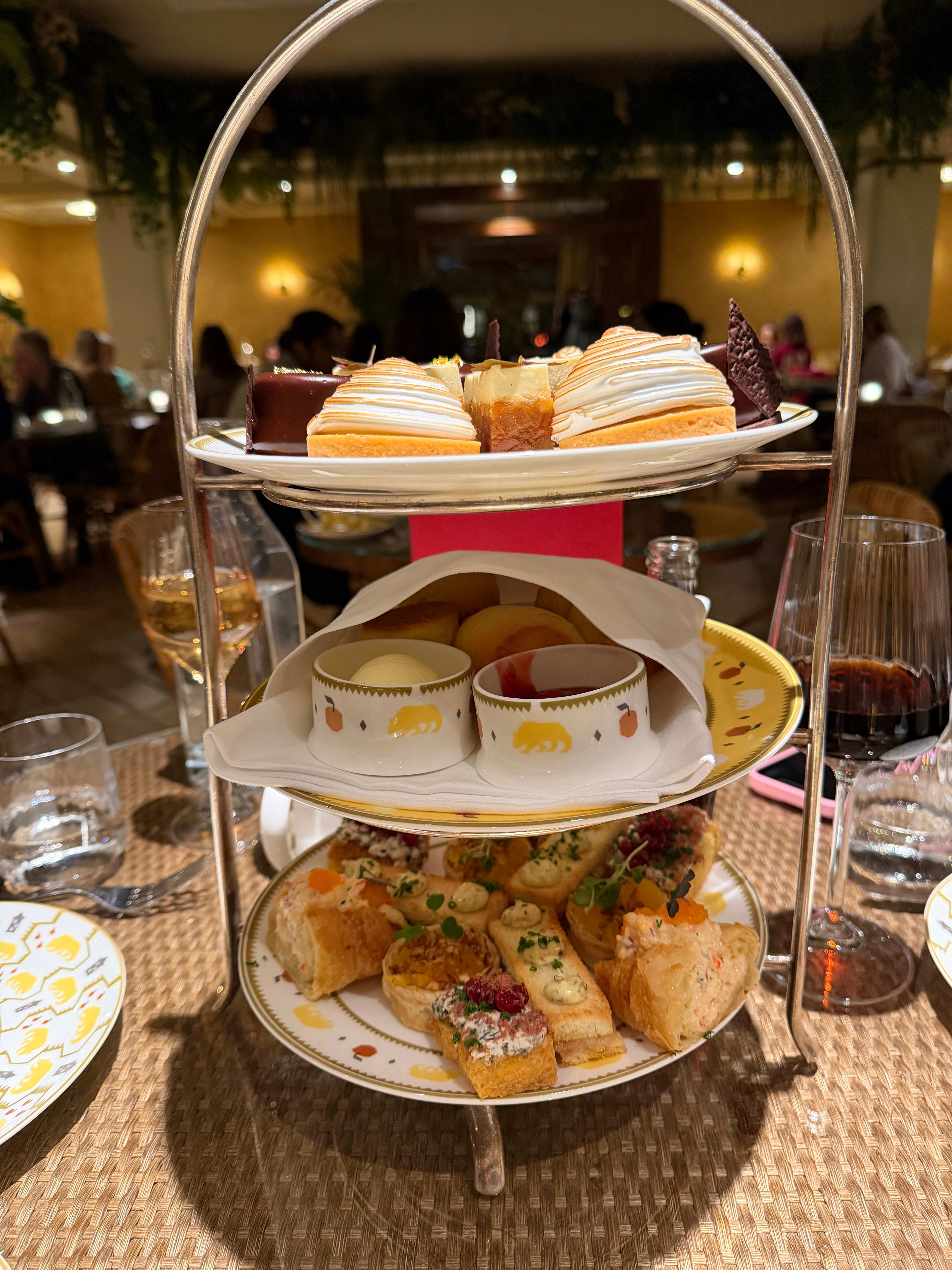 Test av afternoon tea: Fra deilig til hårreisende dårlig.