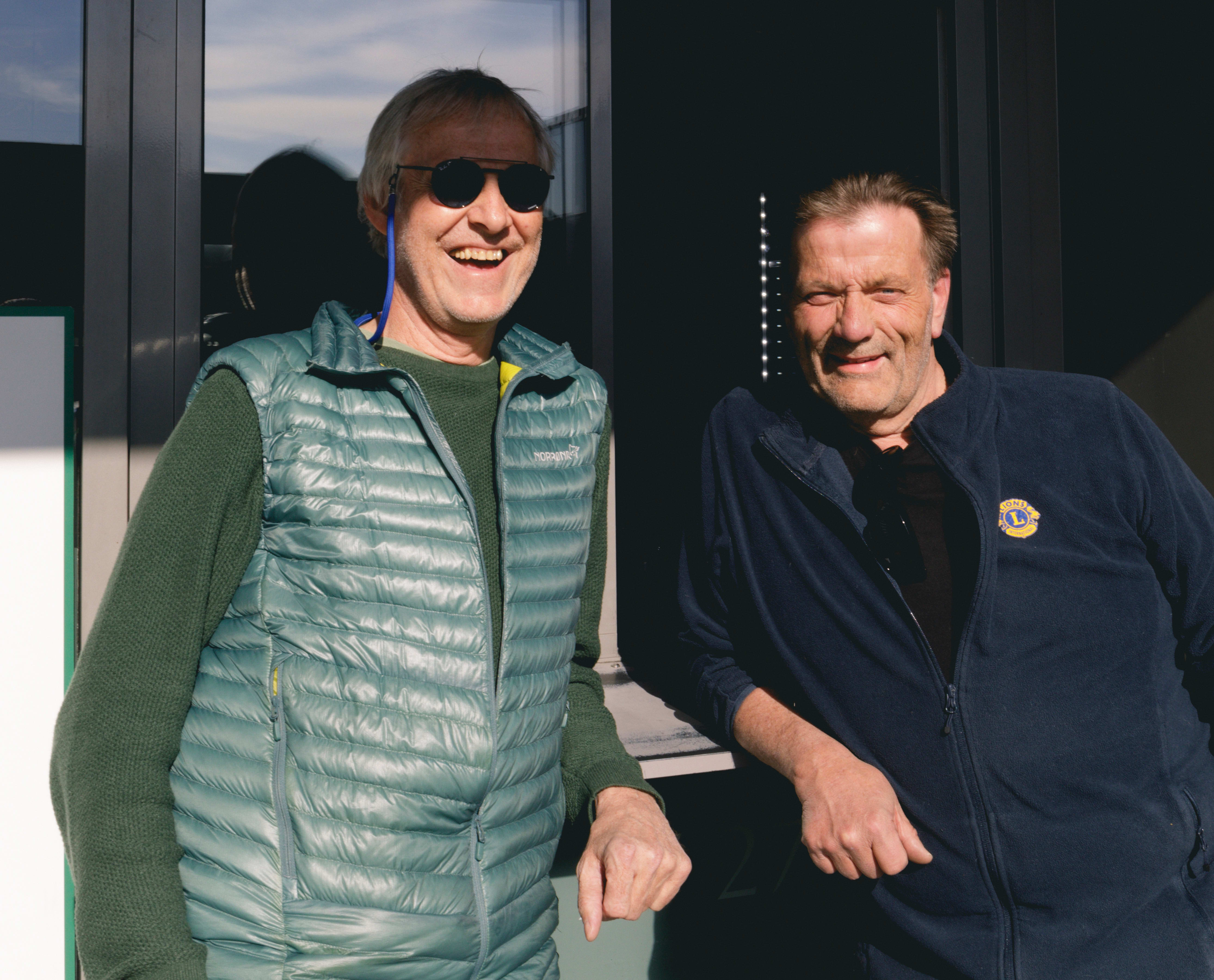 De to initiativtagerne ønsker å gi noe tilbake. Til venstre står Lasse Pedersen og til høyre Bjørn Zarbell.