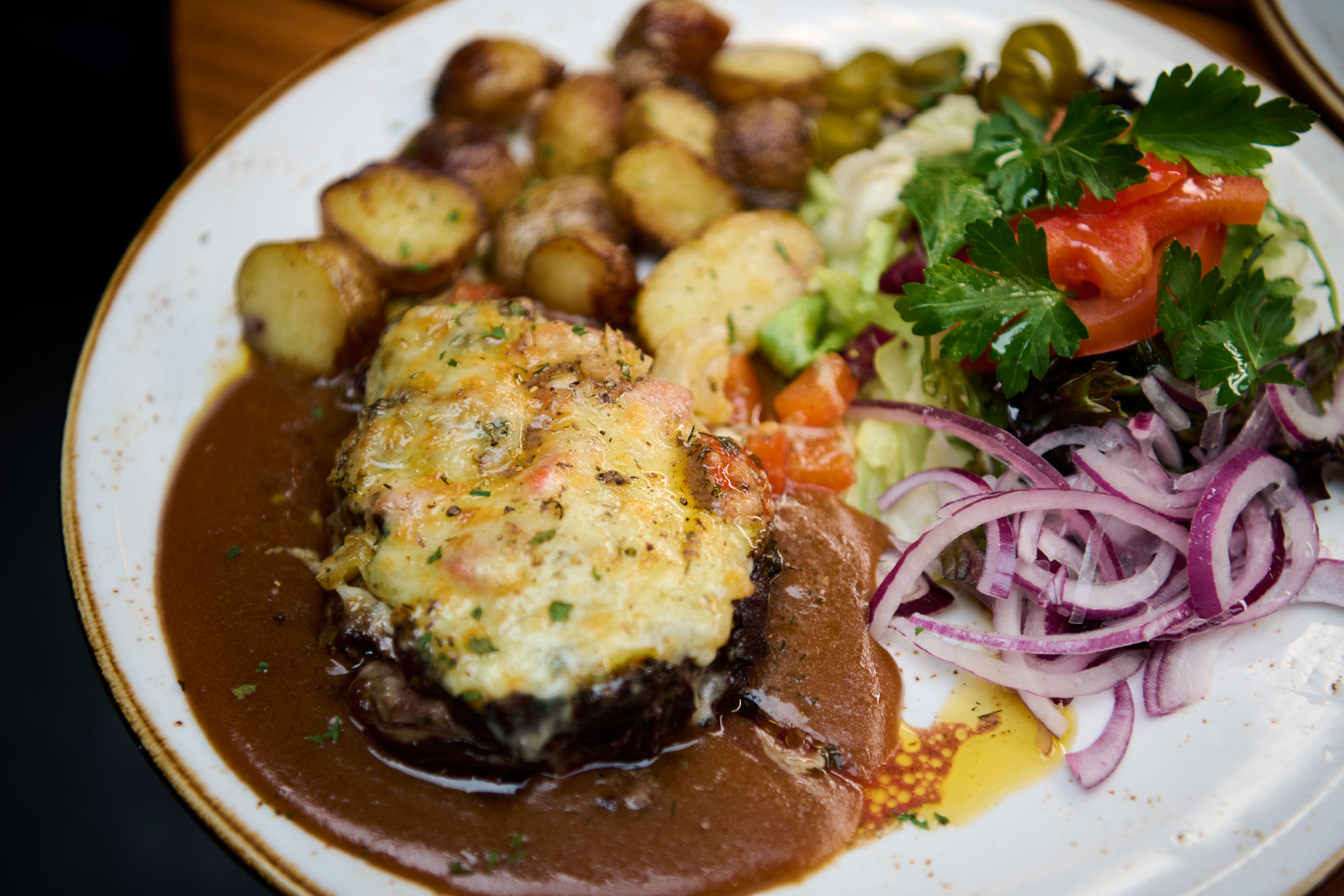 Café Sara har 60 retter på menyen. Vi testet alle sammen.