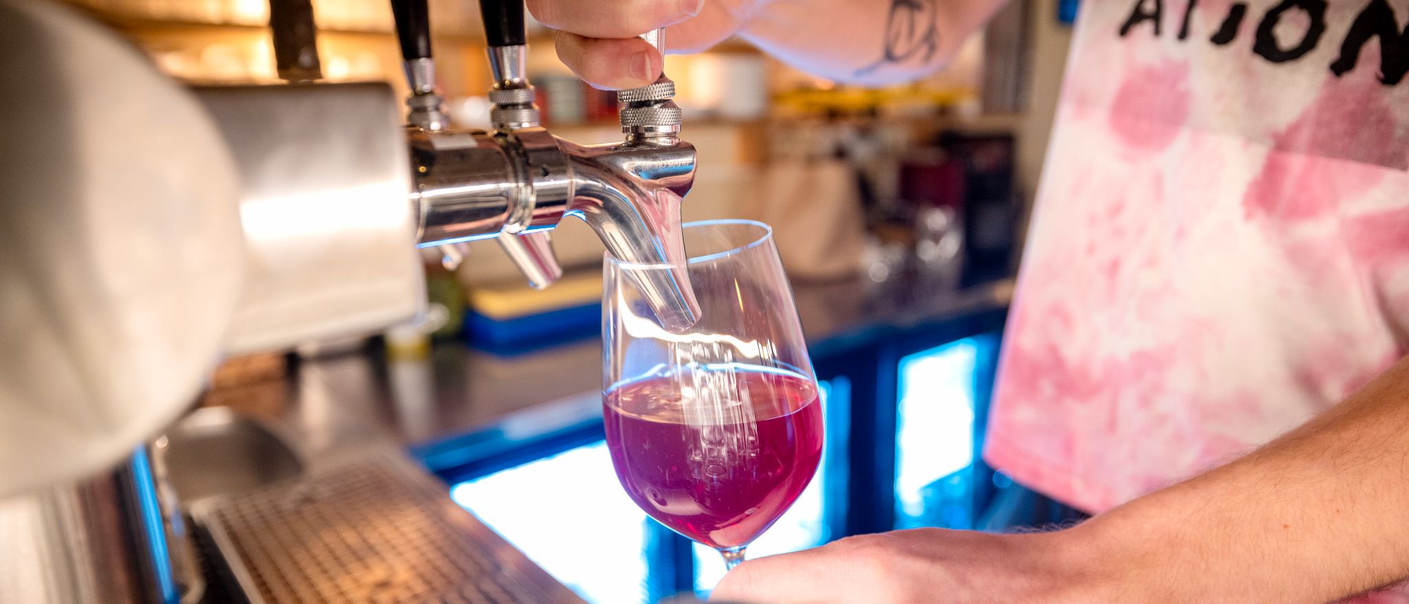 Vinimportøren ble overbevist i Malmö, nå sprer trenden seg på Oslos barer