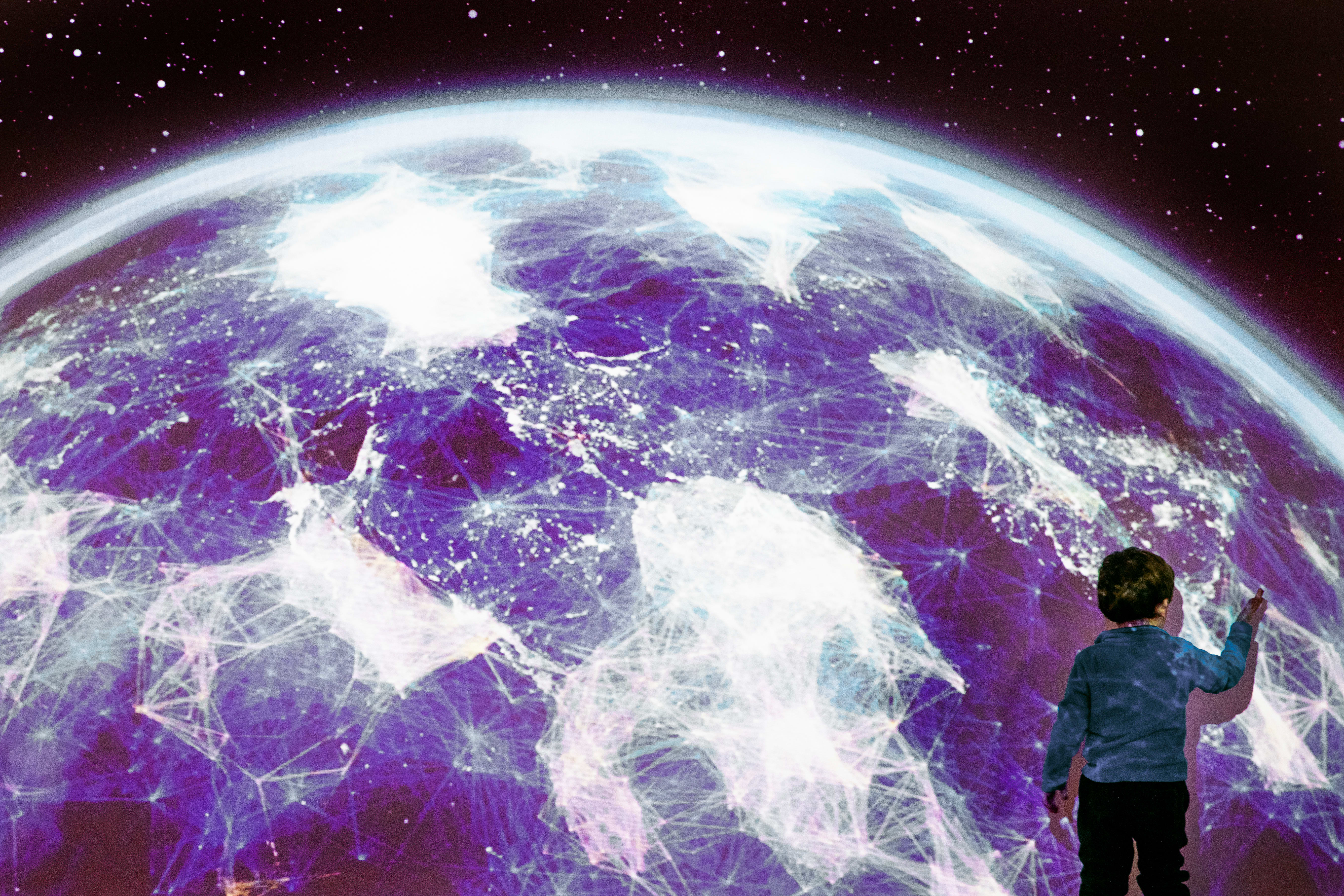 Utstillingen Energi i klimakrisens tid er interessant for både liten og stor. 