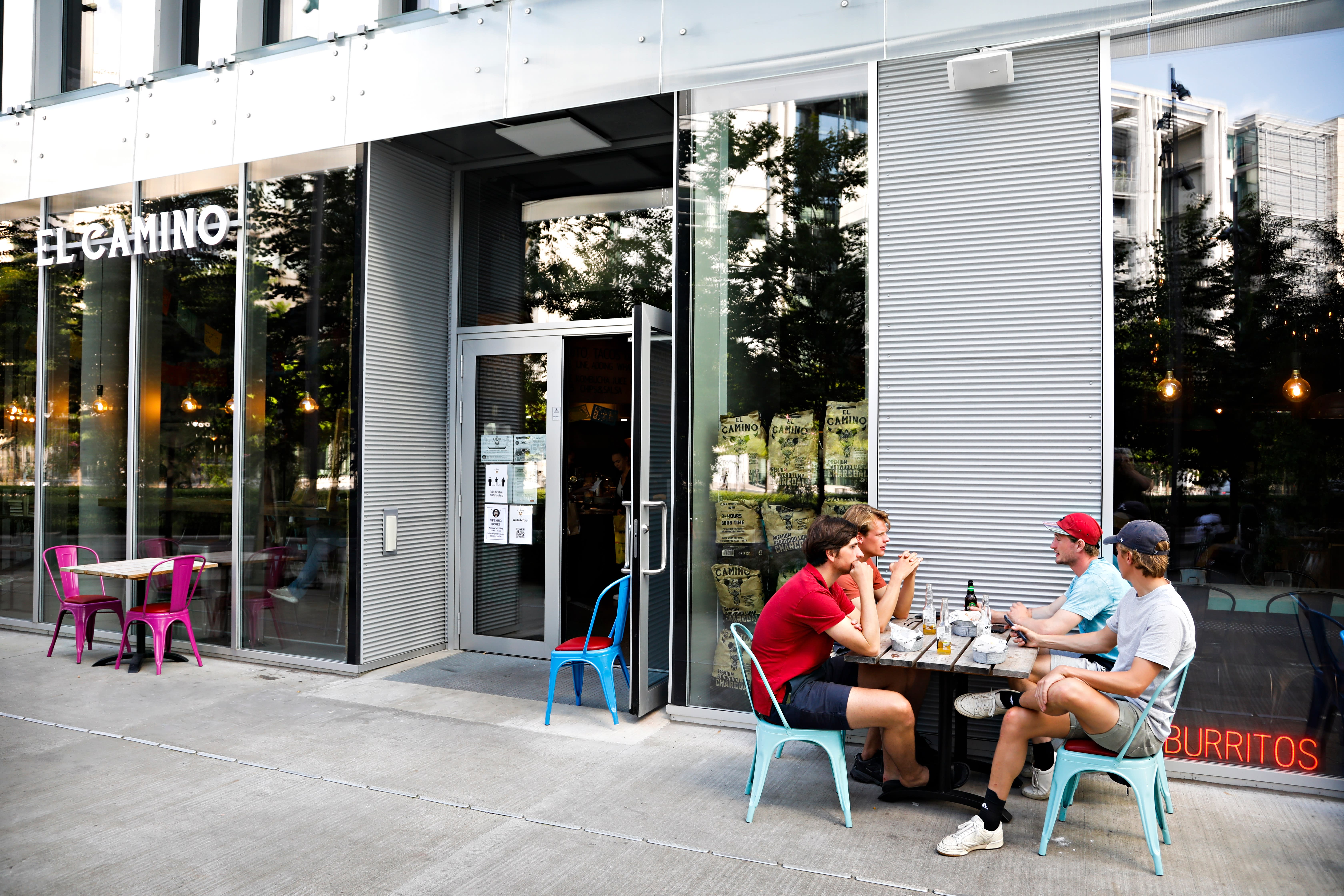 El Camino har også uteservering.