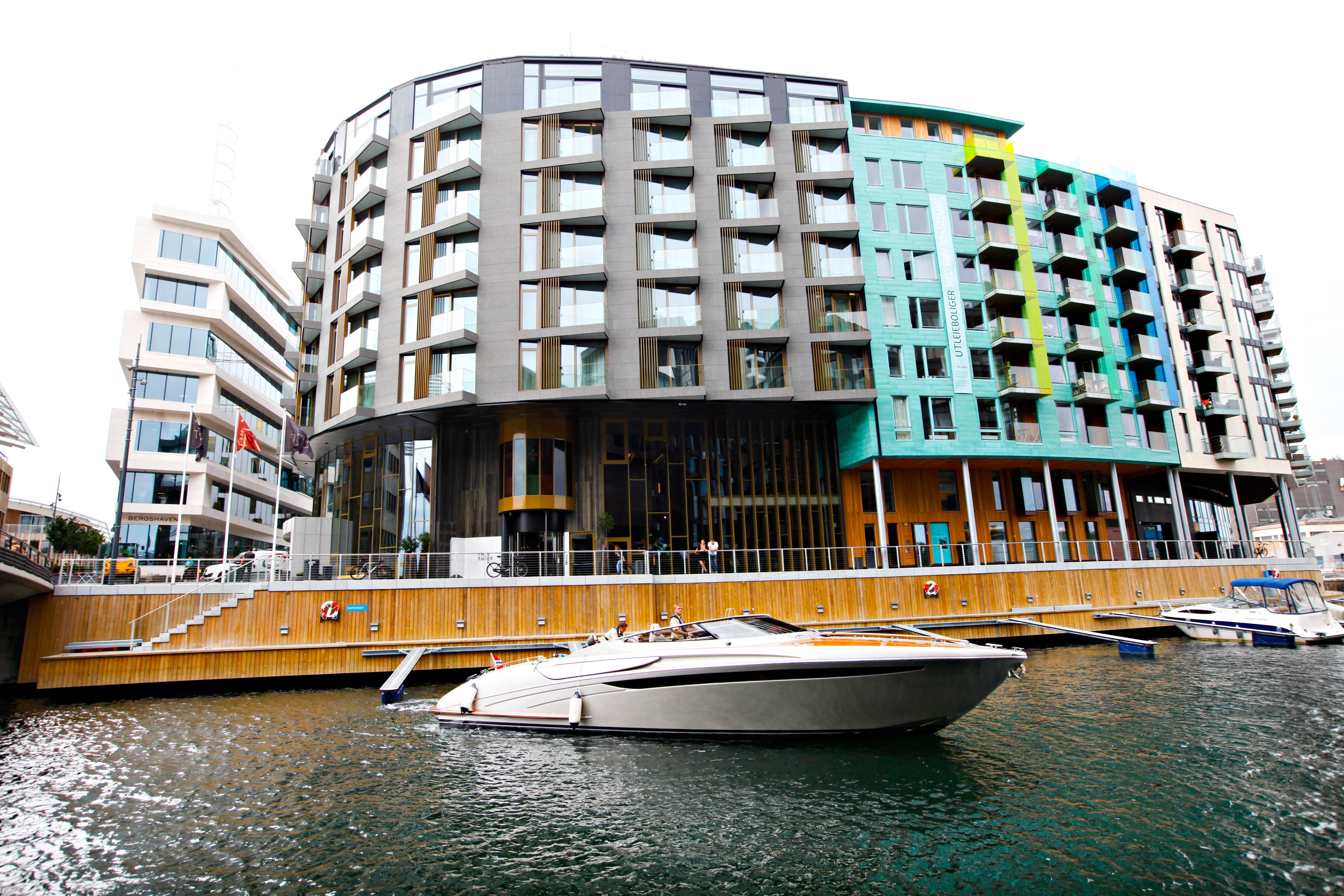 Hanami kan feire ti år ved kanalen neste år. Mye har skjedd på Tjuvholmen siden åpningen høsten 2011. 