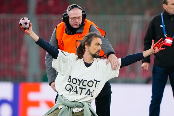 Champions League-kamp stoppet etter banestorming − markerte for Qatar-boikott