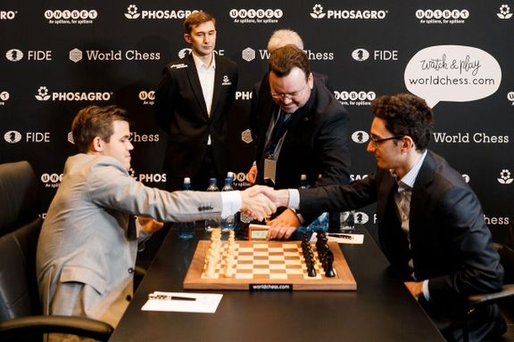 Sjakkstjerne refser Carlsen: – Elendig