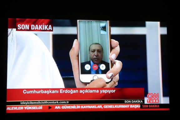 Mediene reddet Erdogan, men venter ikke takk