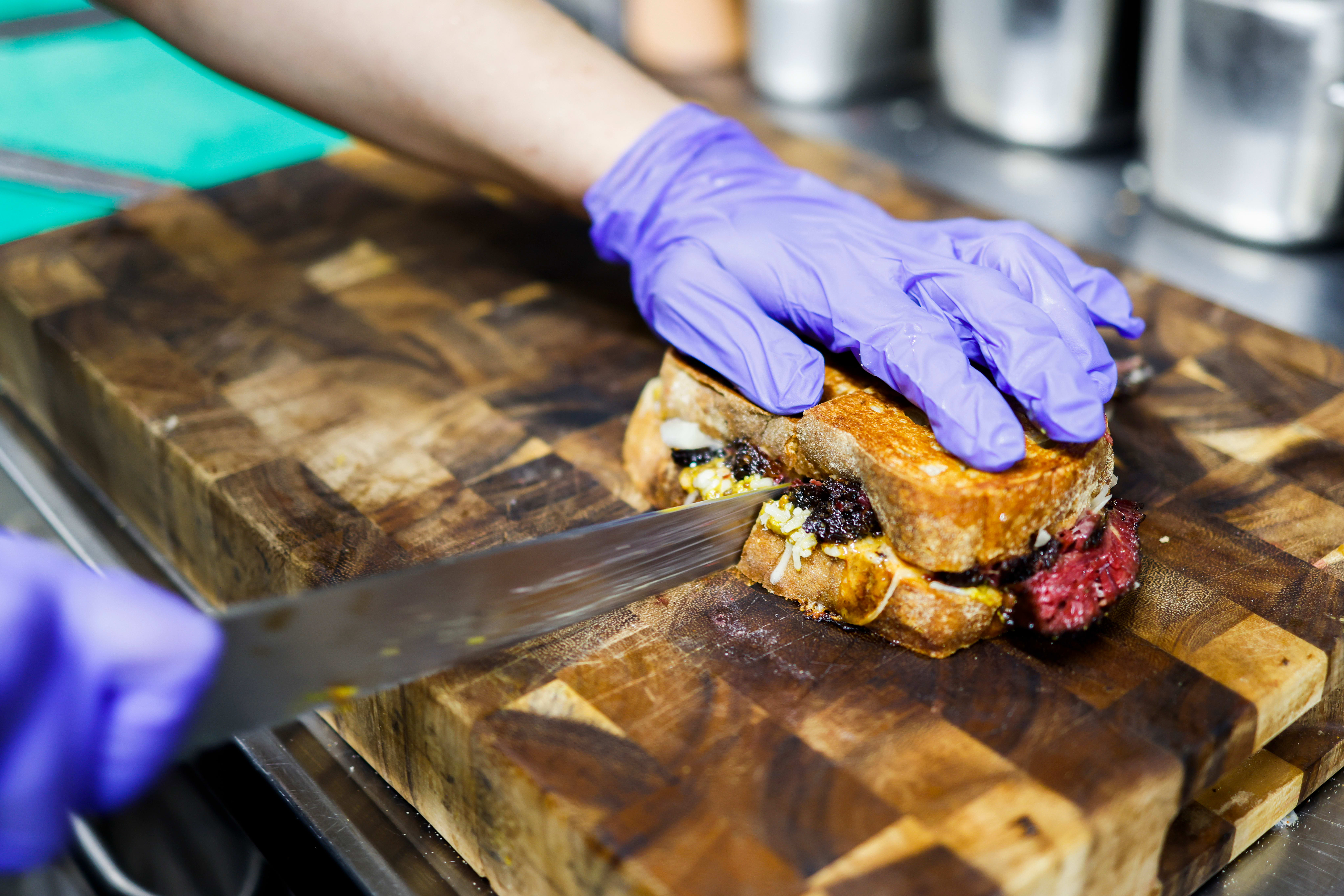 Brød, ost og kjøtt? Ja, takk