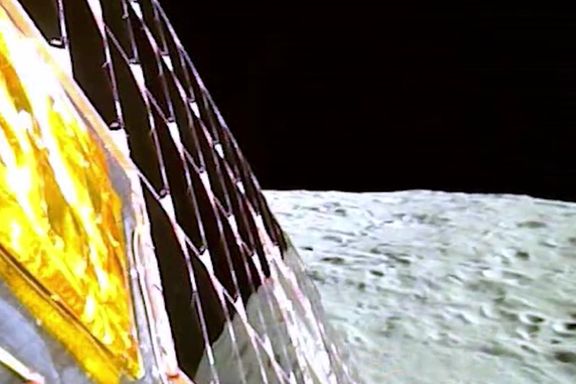 Romskip landet trygt på månens sørlige del for første gang