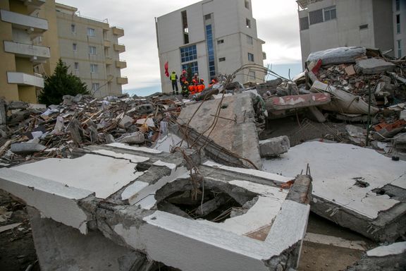 Albania avslutter jordskjelvsøk – 50 døde