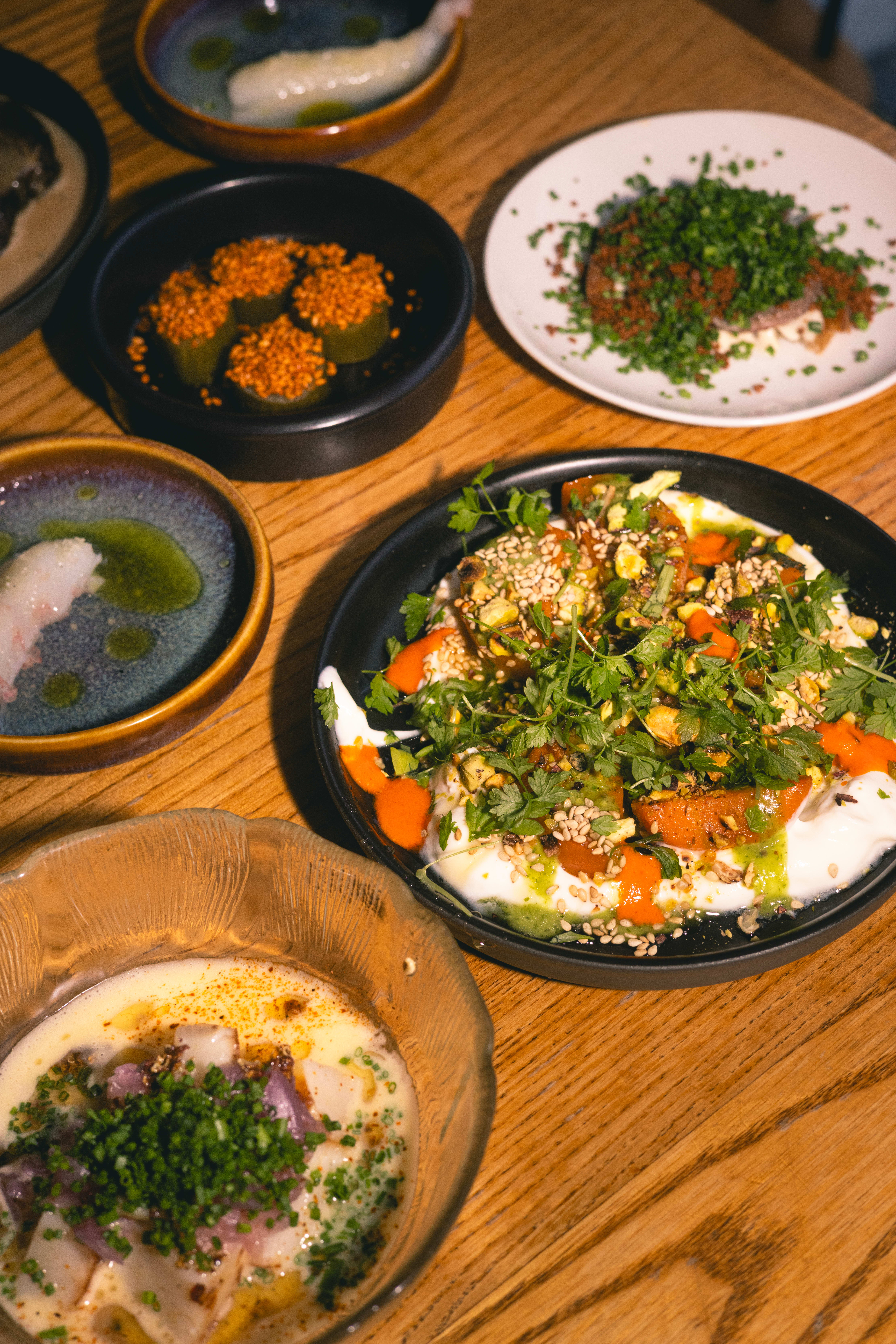 Fire typer snacks og fem retter.