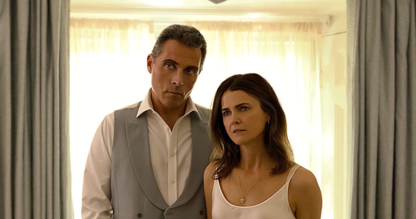 Rufus Sewell og Keri Russell spiller ekteparet Hal og kate Wyler i «The Diplomat». Hans rolle blir en av seriens viktigste og mest spennende historier.
