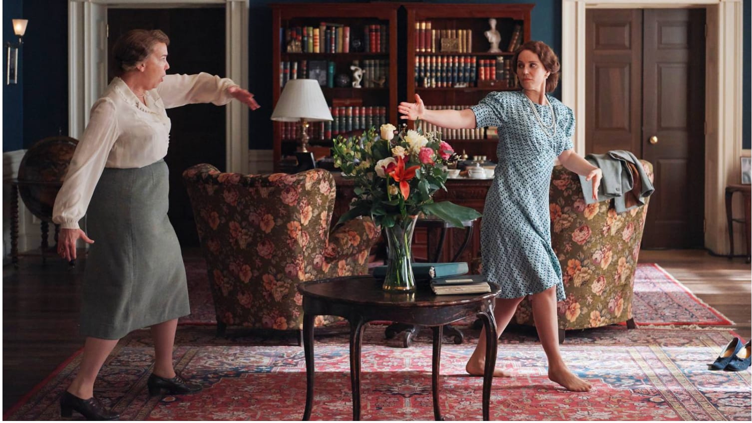 Eleanor Roosevelt (Harriet Sansom Harris) og kronprinsesse Märtha (Sofia Helin) ble gode venner. Men om de danset slik, er det ingen som vet.