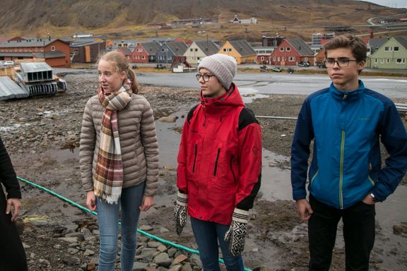 Overlevde rasulykken på Svalbard. Nå kommer tvillingenes historie om å leve med klimaendringer.