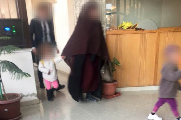 IS-kvinnens advokat: Hun forsøkte å flykte fra Syria i mange år. Nekter straffskyld etter siktelsen. 