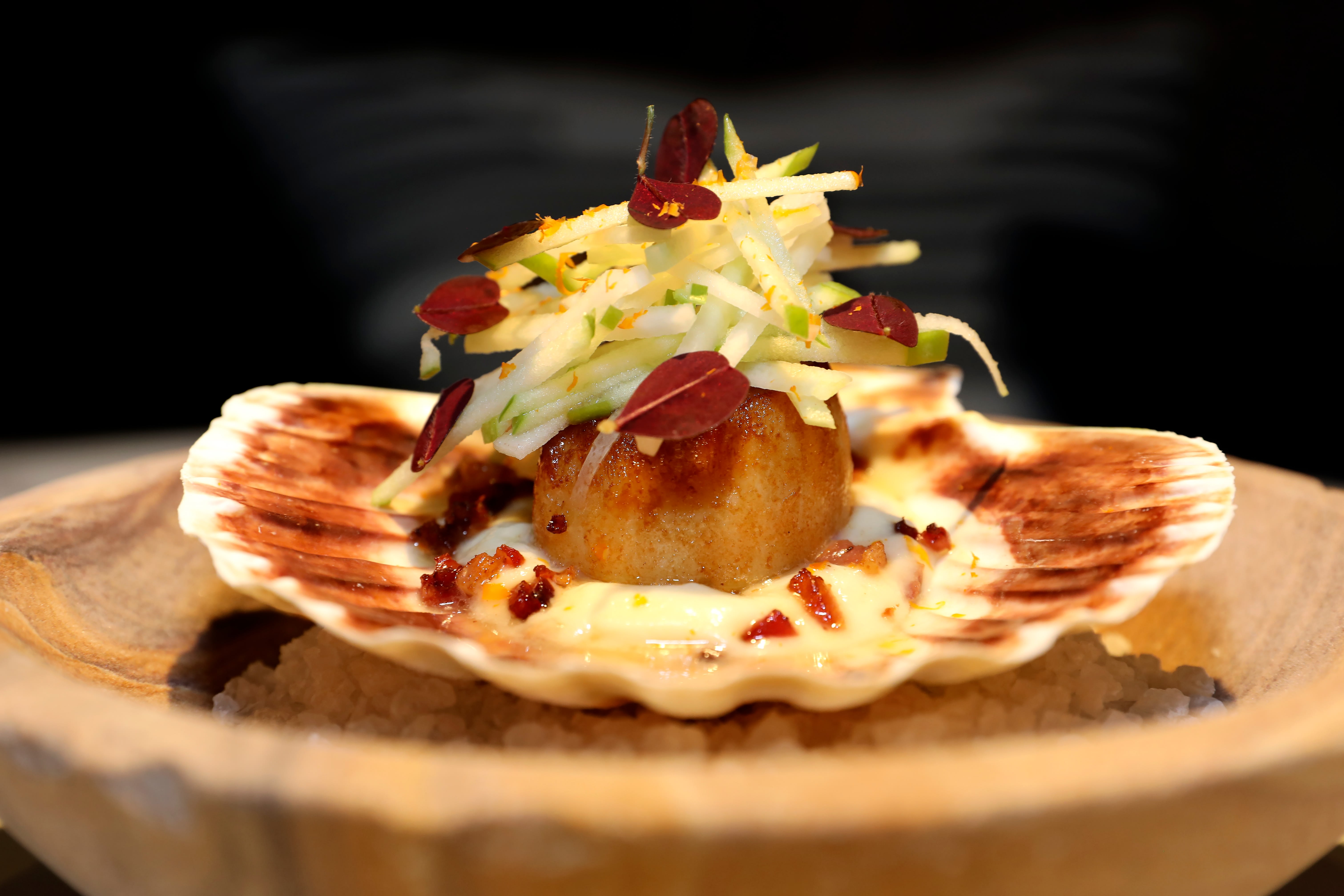 Kamskjellet er pent presentert.