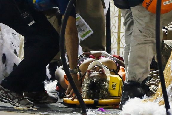 Flere skadet da vogn kollapset under karnevalsfeiring i Rio