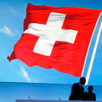To grupper skiller seg ut blant de rike som flyktet til Sveits
