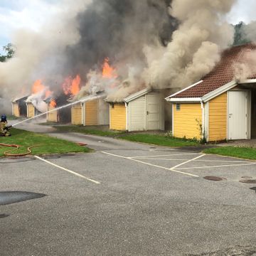 Syv leiligheter totalskadet etter brann i omsorgssenter