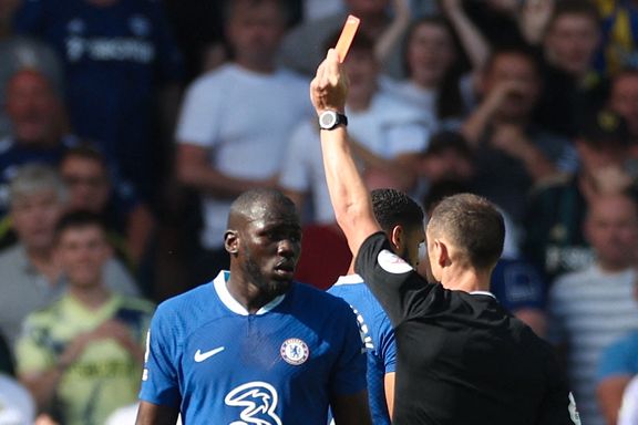 Koulibaly utvist da Leeds knuste Chelsea