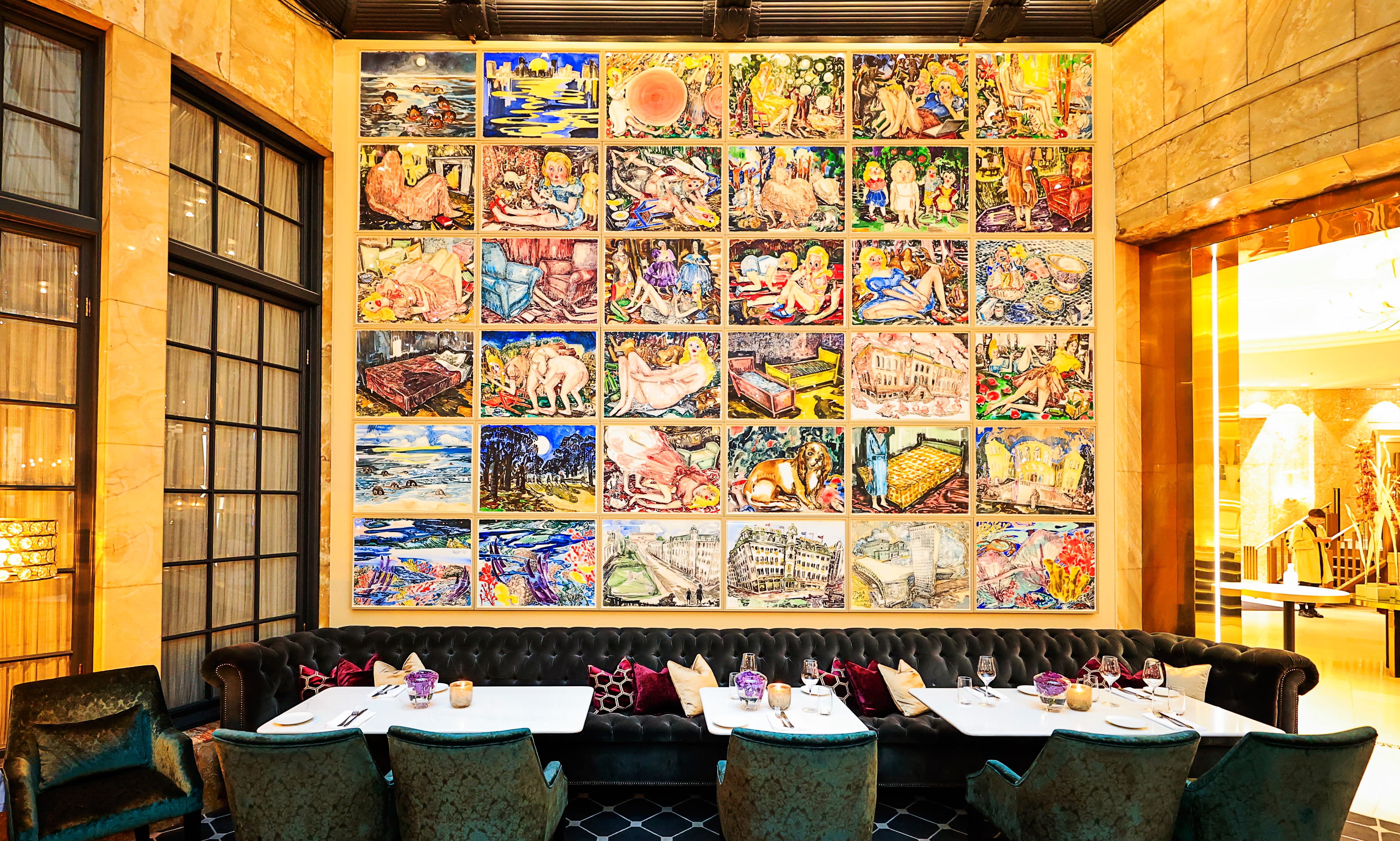 Blikkfang: På den ene veggen henger Vanessa Bairds verk «I am You are She/he/it is They are».