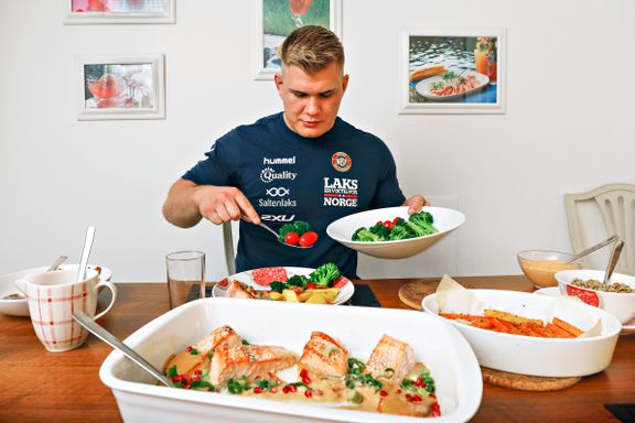  Oskar Marvik spiser 7000 kalorier om dagen. Målet er å legge på seg 30 kg. 
