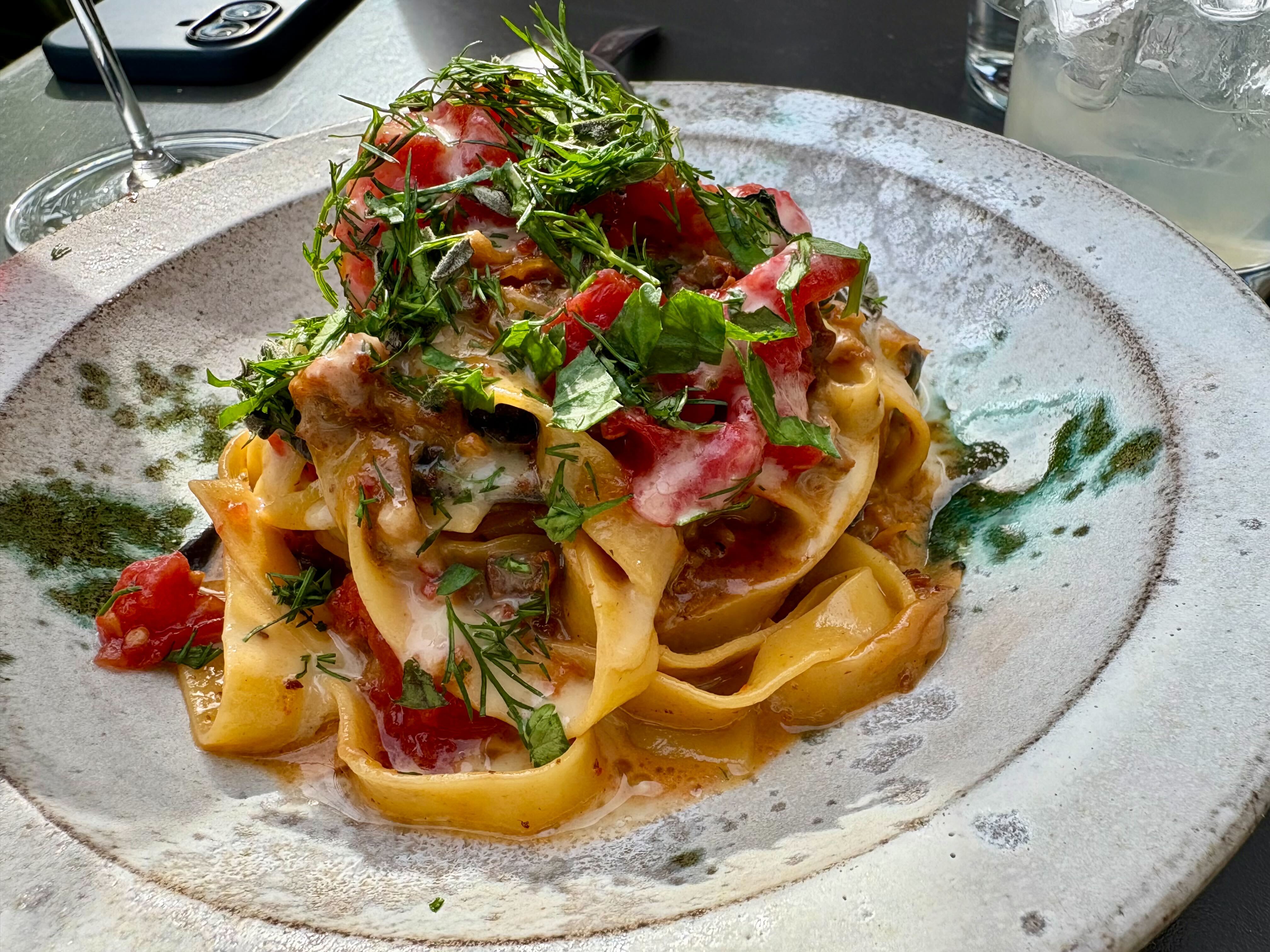 Denne tagliatellen med sjøkreps-bisque drømmer jeg om fortsatt.