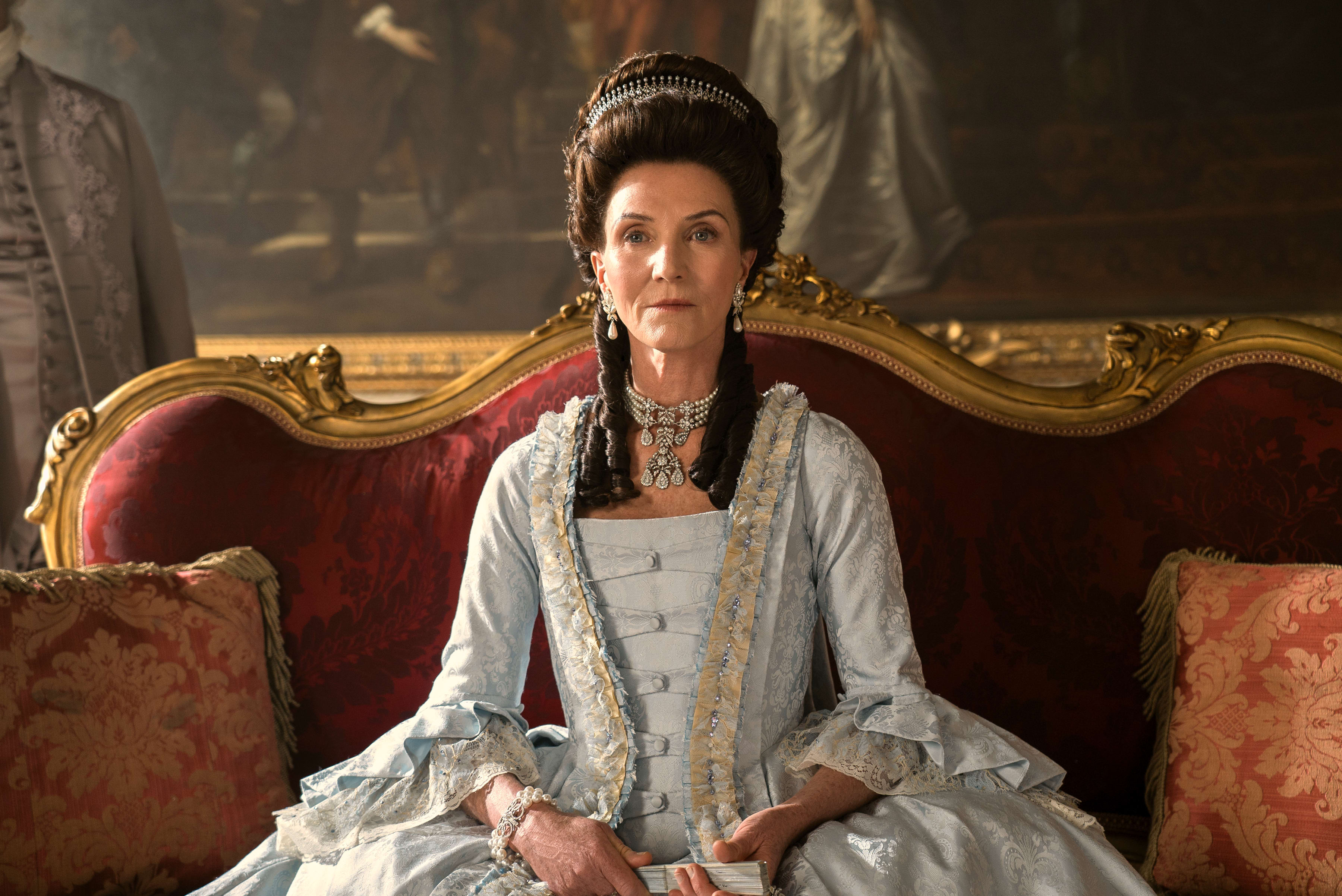 Michelle Fairley fra «Game of Thrones» er fabelaktig som dronningmoren, Augusta.