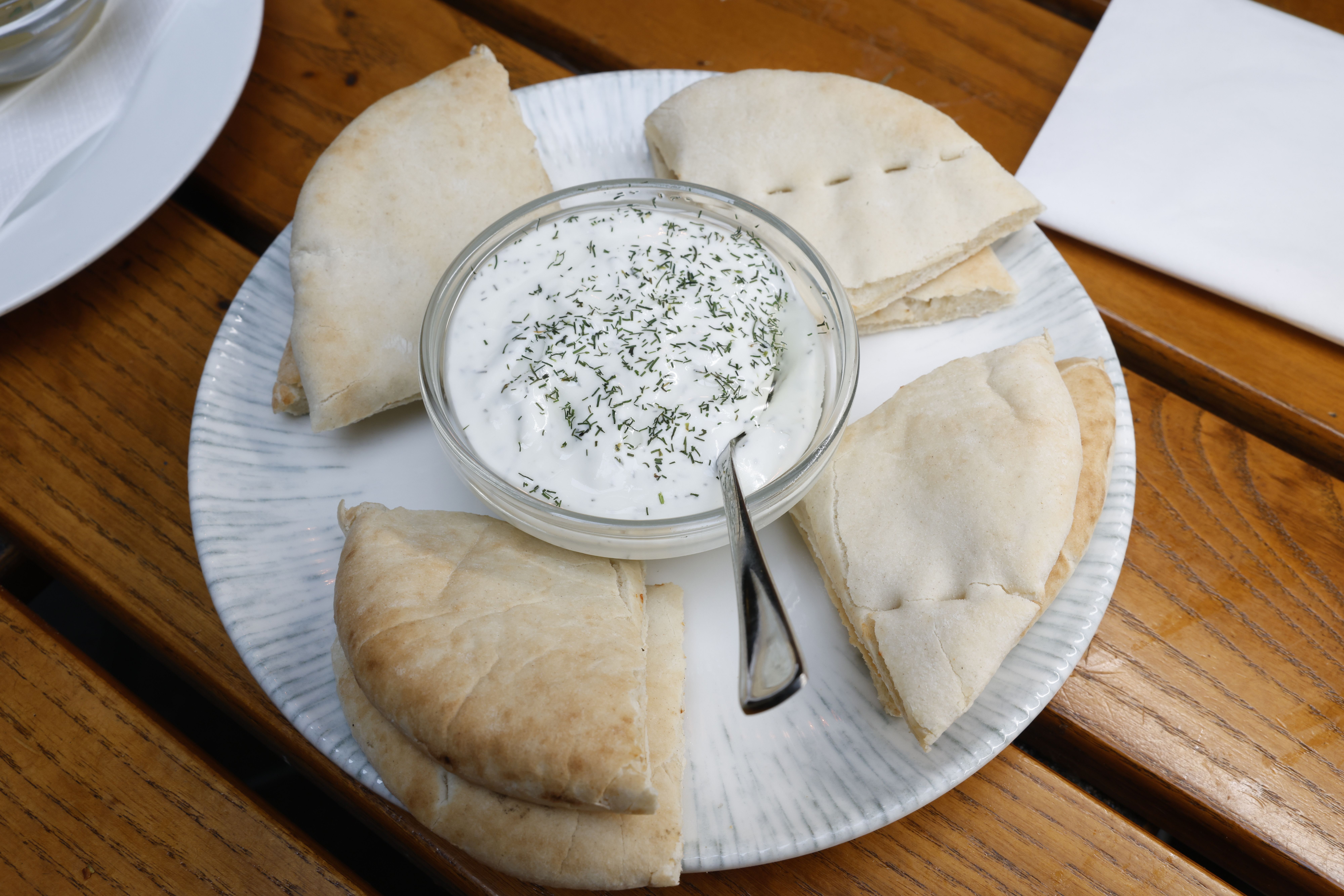 Café Sara har 60 retter på menyen. Vi testet alle sammen.