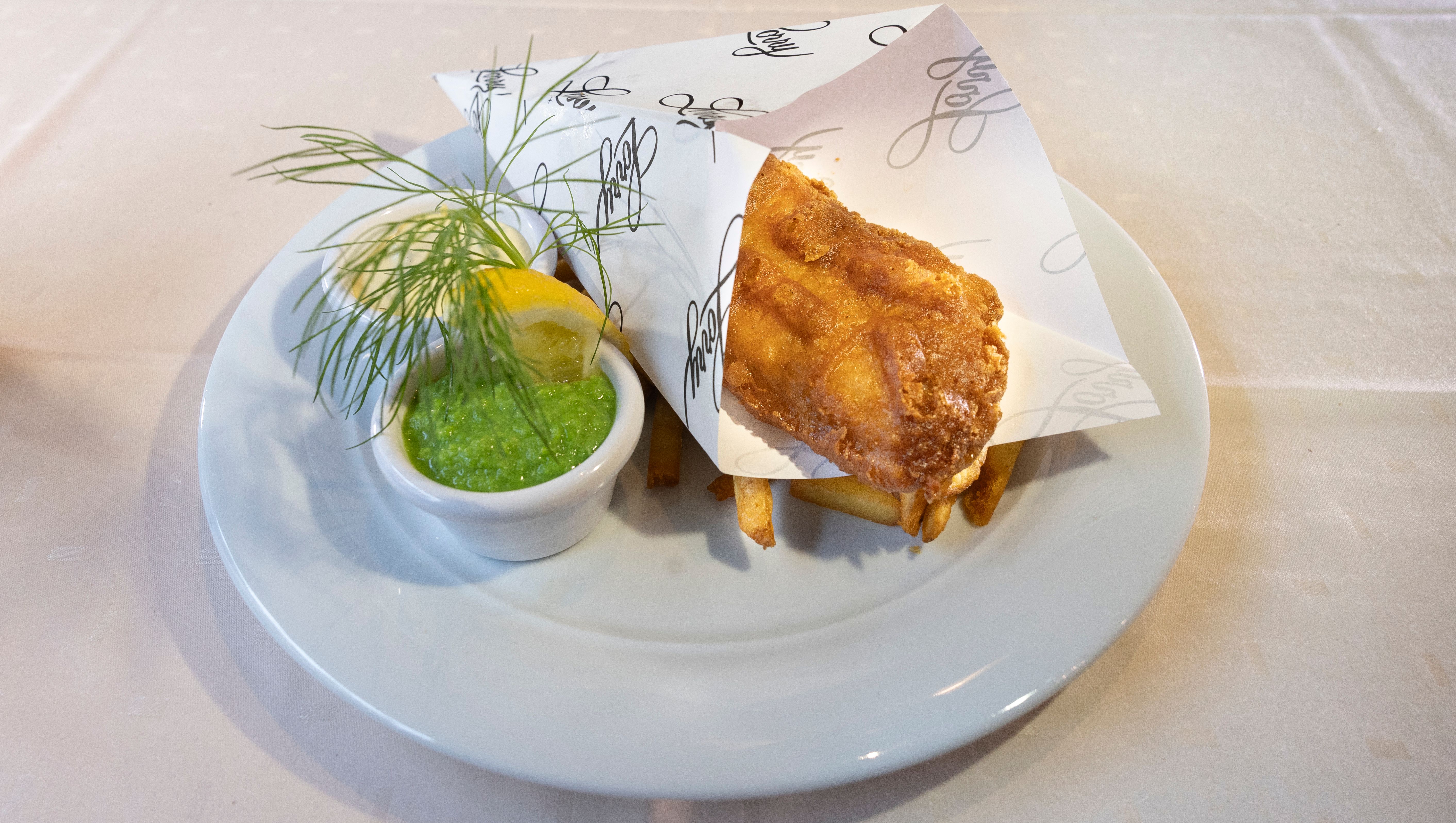 Her får du sprø og saftig fish & chips