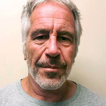Overvåkingsbilder fra Epsteins celle «finnes ikke lenger»