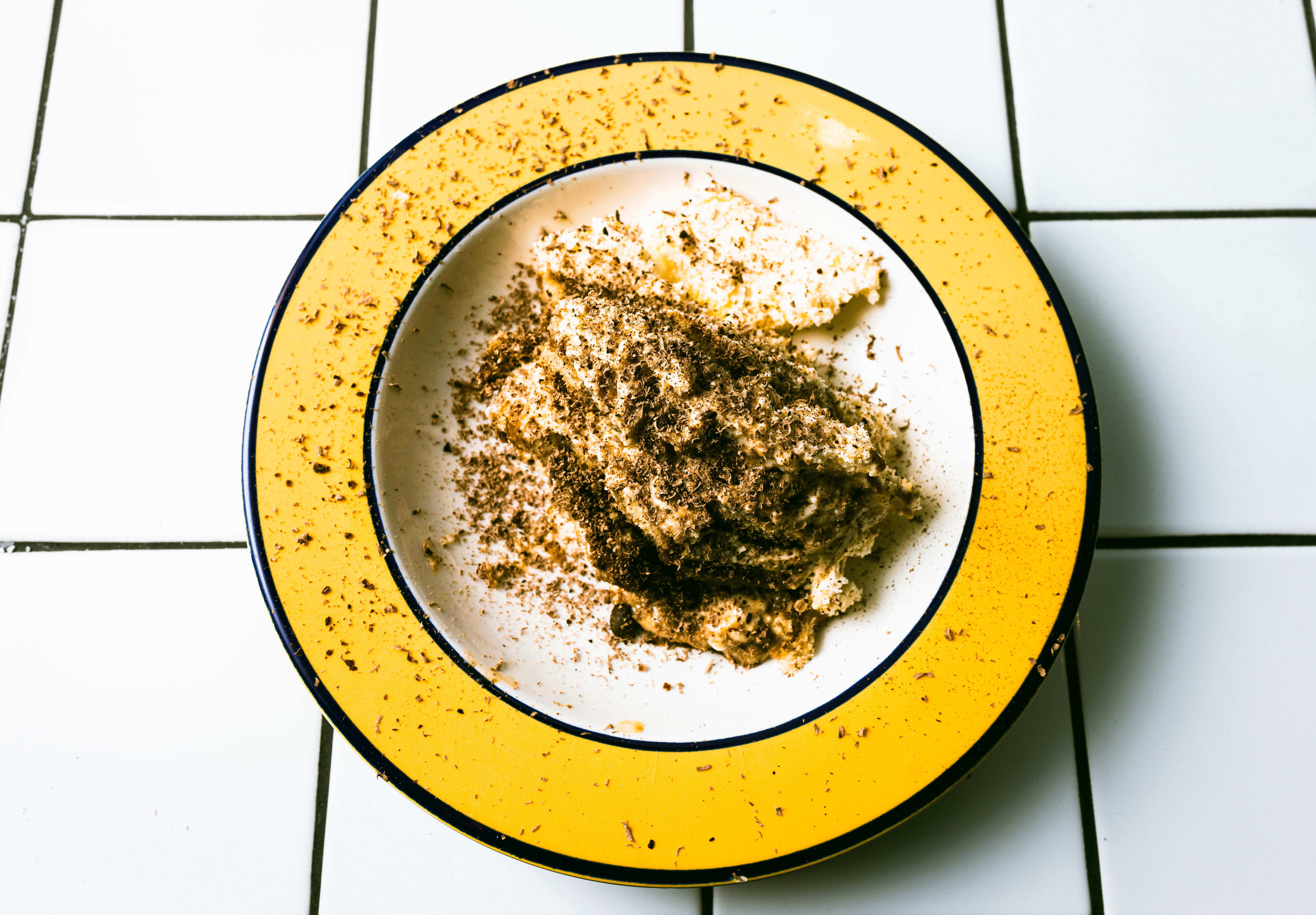 Tiramisu er en av to desserter på menyen.