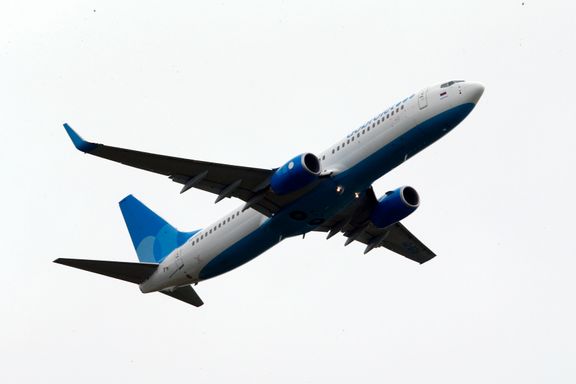 Mer trøbbel for Boeing: Fly settes på bakken etter funn av sprekker