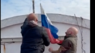 Her fires det russiske flagget i Kherson
