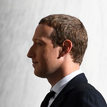 5500 Facebook-ansatte stilte ett krav til sjefen: Faktasjekk politikerne