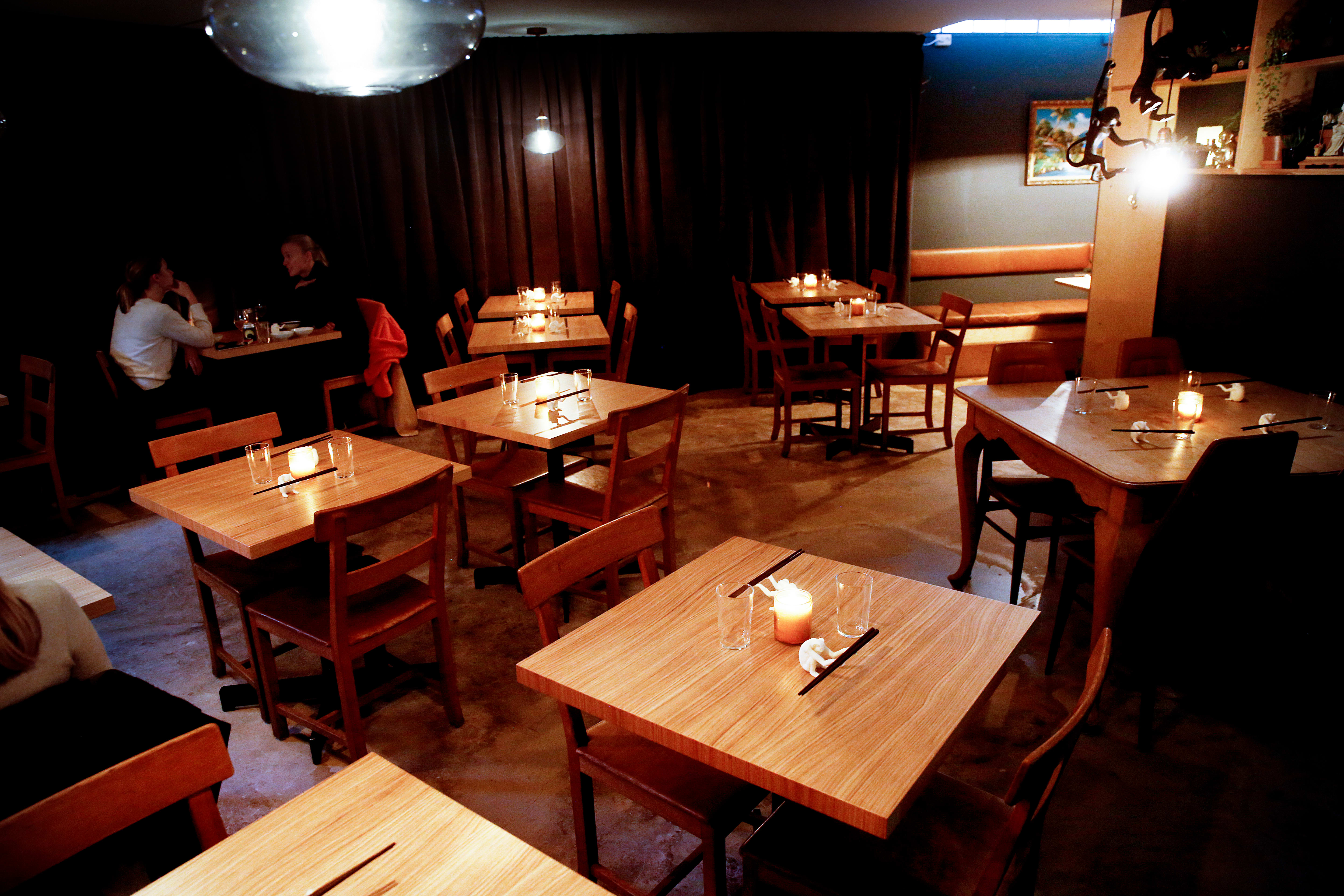 Instim stemning på Golden Chimp