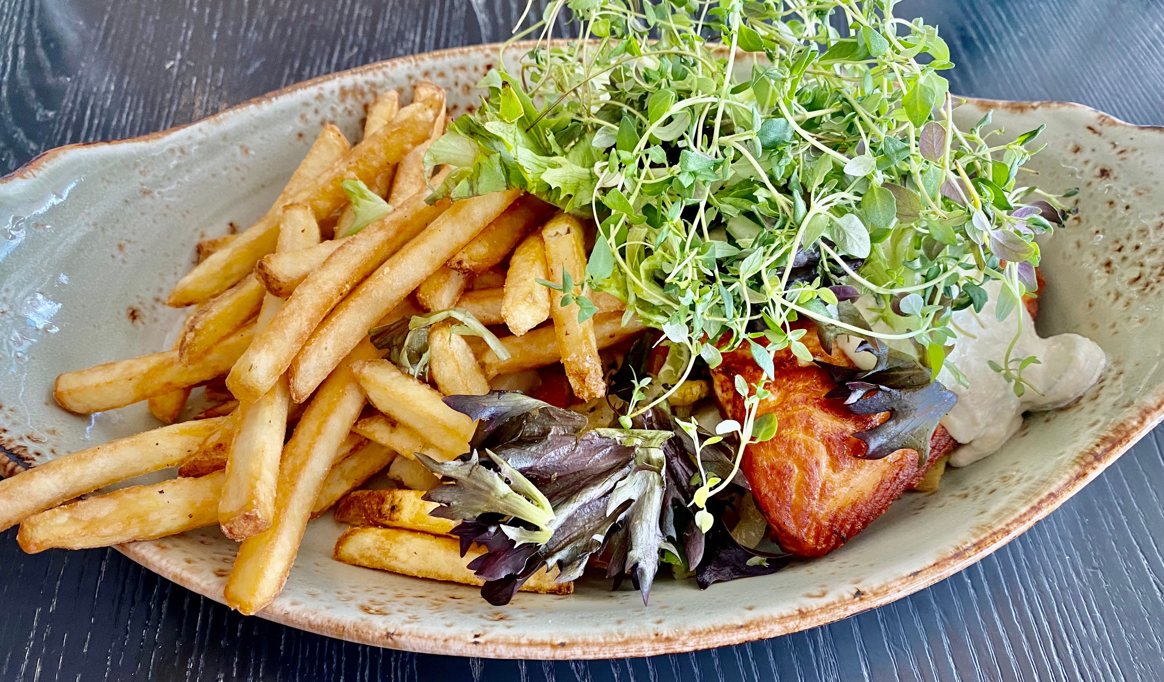 Maten er ikke like hyggelig som restauranten. 