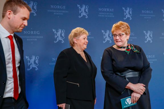 Solbergs Høyre er størst under koronakrisen. Minipartiene i regjering sliter.