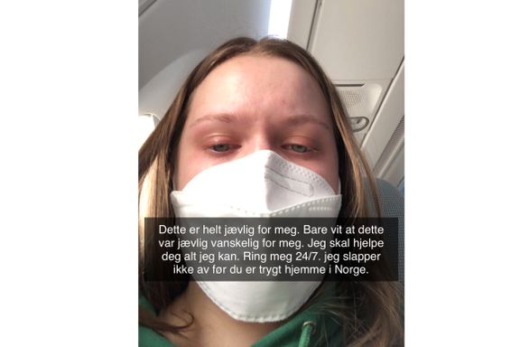 Denne meldingen sendte Theresia Sælør (20) til venninnen som ble nektet å fly hjem