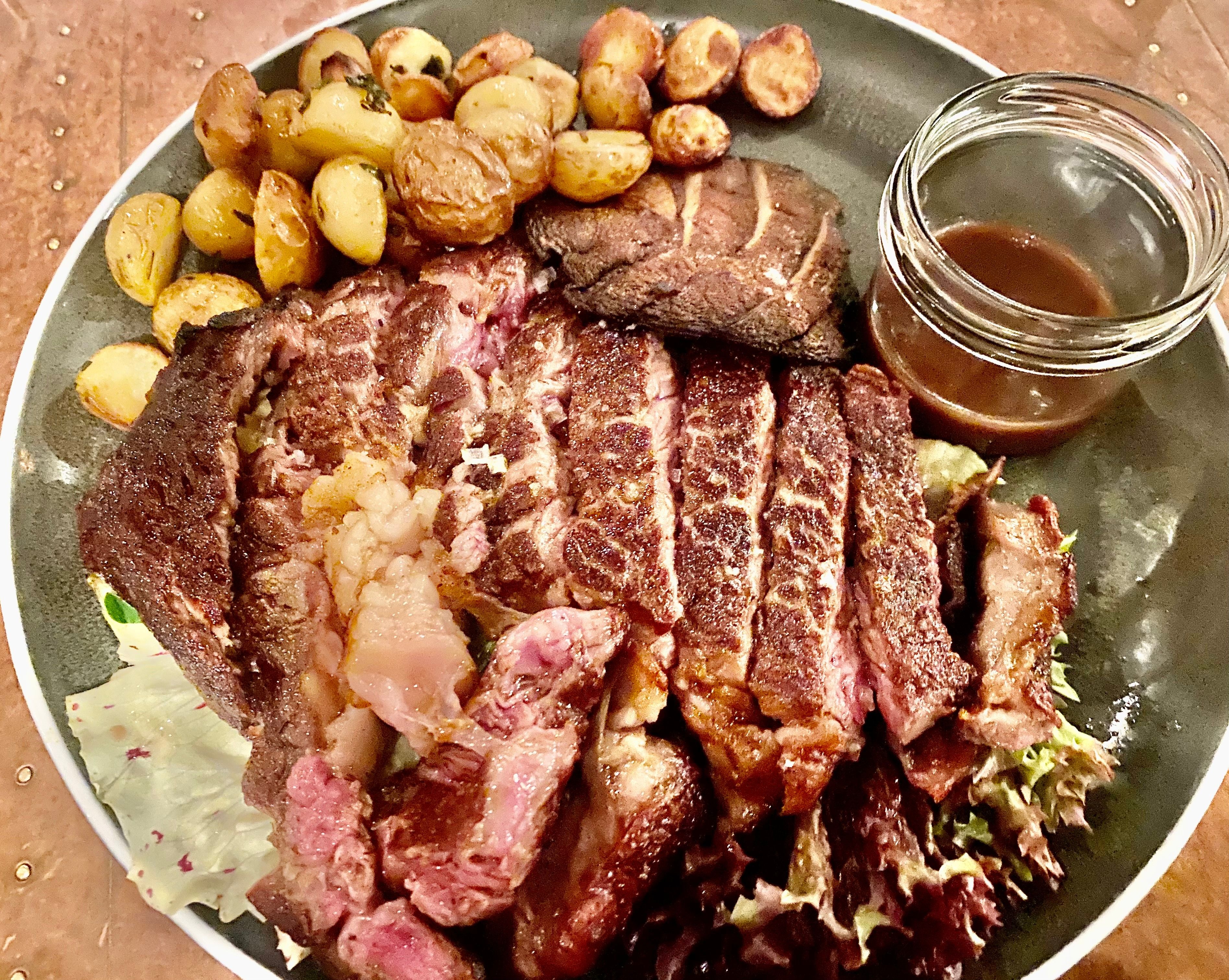 Gigantisk rett med mørt og god kjøtt. 