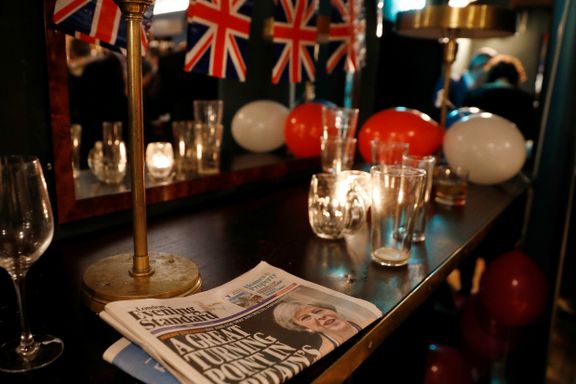 Mays brexit-strategi kan være avslørt. På en bar i Brussel. 