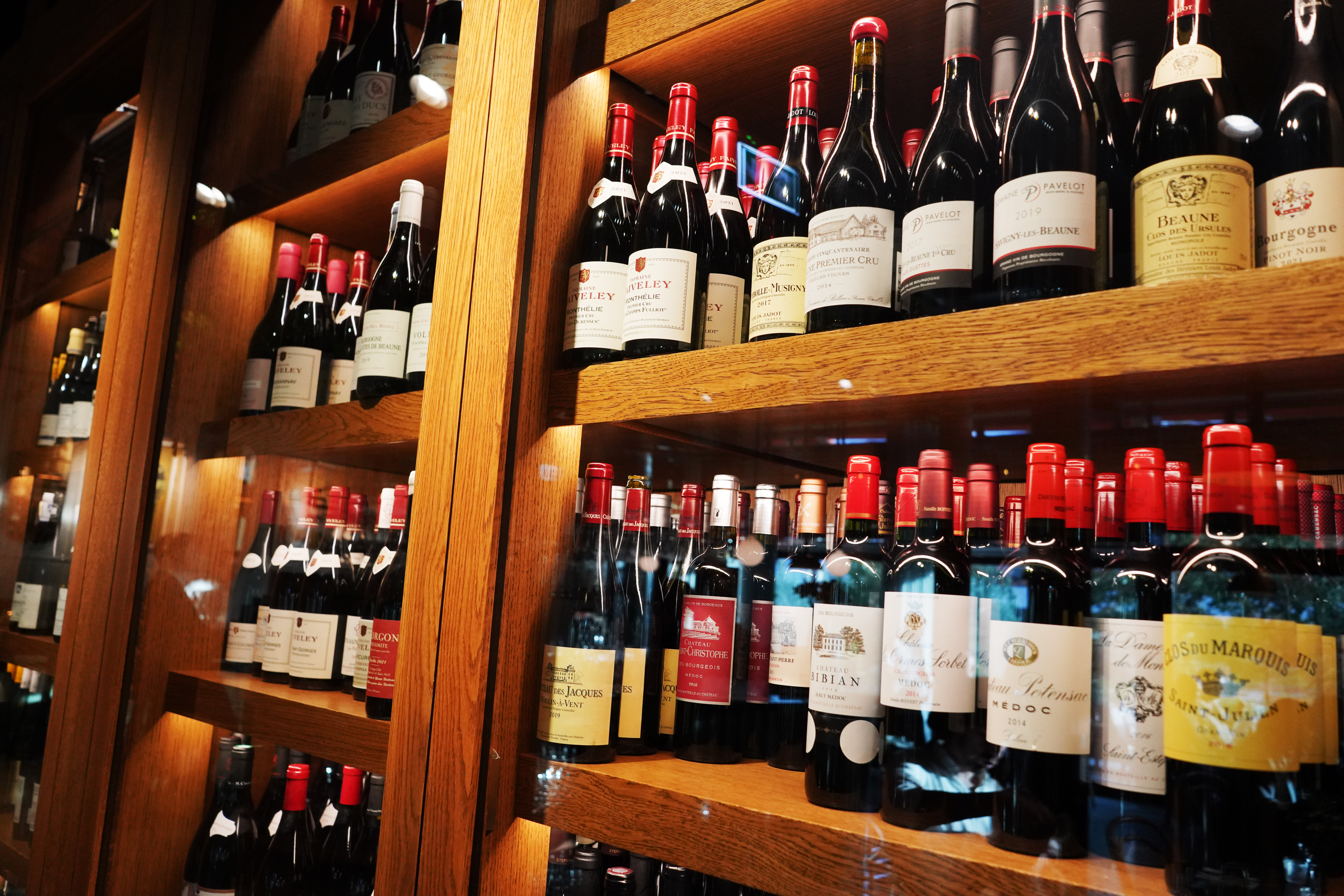 Det er stort vinutvalg hos Brasserie Rivoli. 