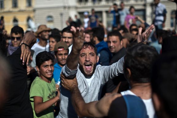 Fotballpøblenes angrep på flyktningene vekker harme: - Kvalmende og skammelig